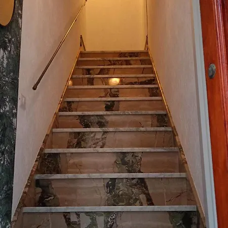 Apartment Svegliati, Sei In Paradiso